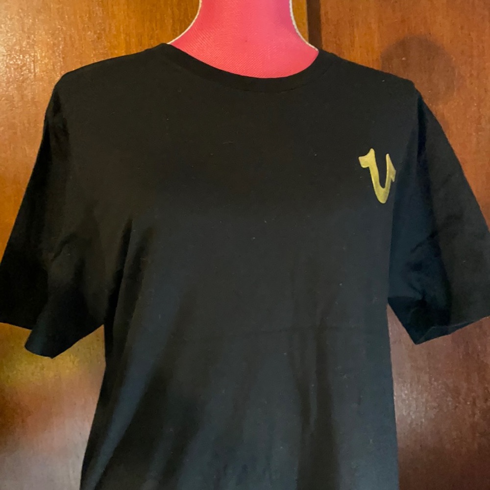 Tee shirt